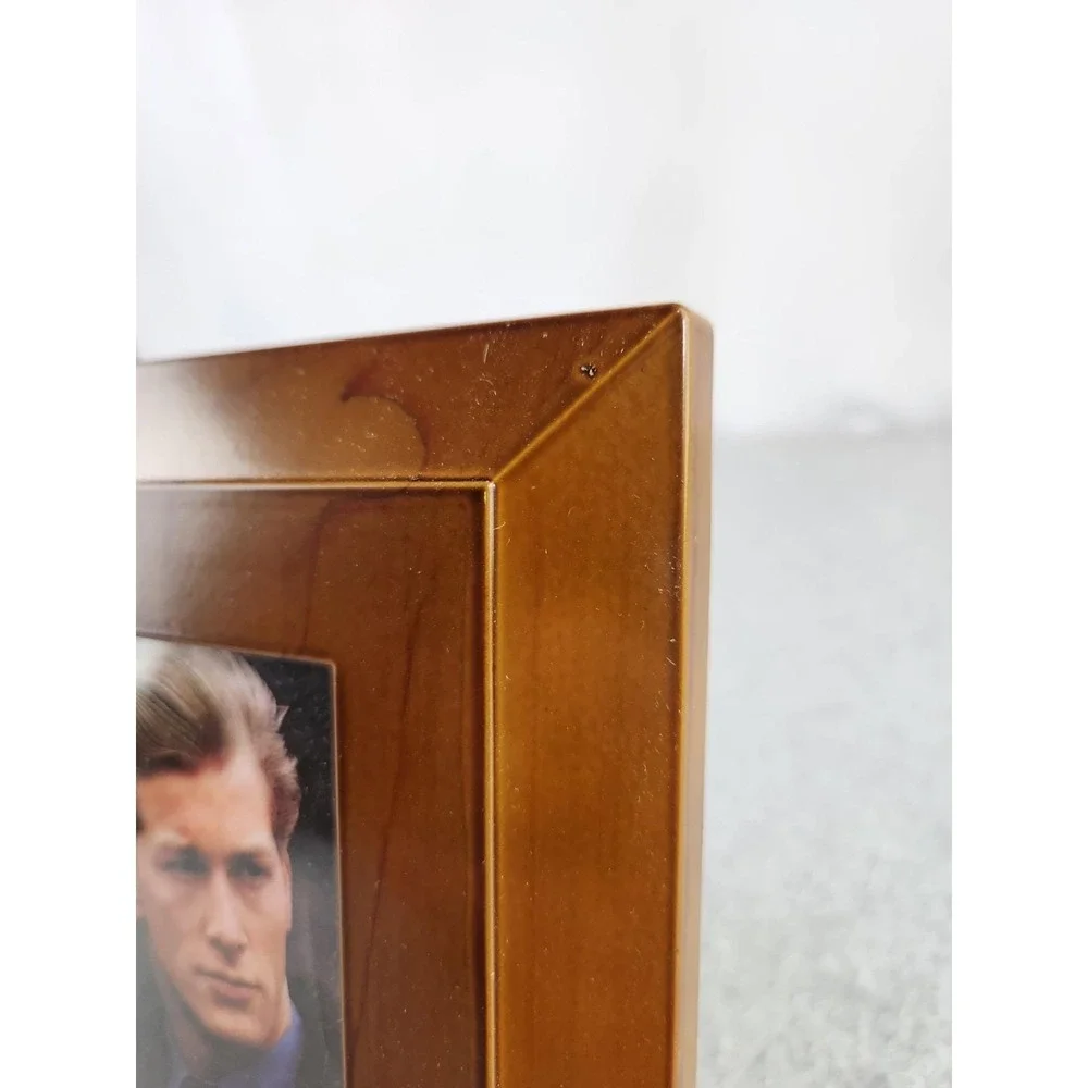 Vintage The Haldon Simulated Wood Picture Frame Fits Picture 4.5x3 ?